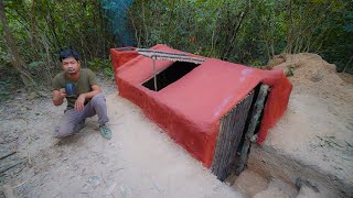 Bushcraft Man Build complete and survival shelter | Bushcraft wood, Mud ,clay roof &amp;  fireplace