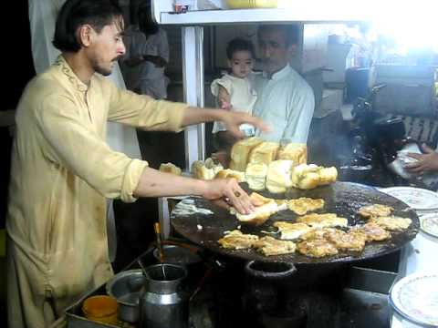 The Cheapest And Tastiest Burger In The World!