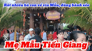 Buổi trưa rất nhiều bà con về Mẹ Mẫu Tiền Giang vía Mẫu và dùng bánh xèo