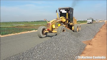Best LiuGong Motor Grader With Driver Skills Spreading Gravel New Road លីប៊ីល័រកៀរមិចធ្វើផ្លូវ