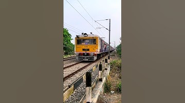 Galloping EMU Local Trains Passing Indian Railgate #train #shorts