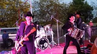 Los Ramones de NL Flor Hermosa Cutler,Ca 4/6/14