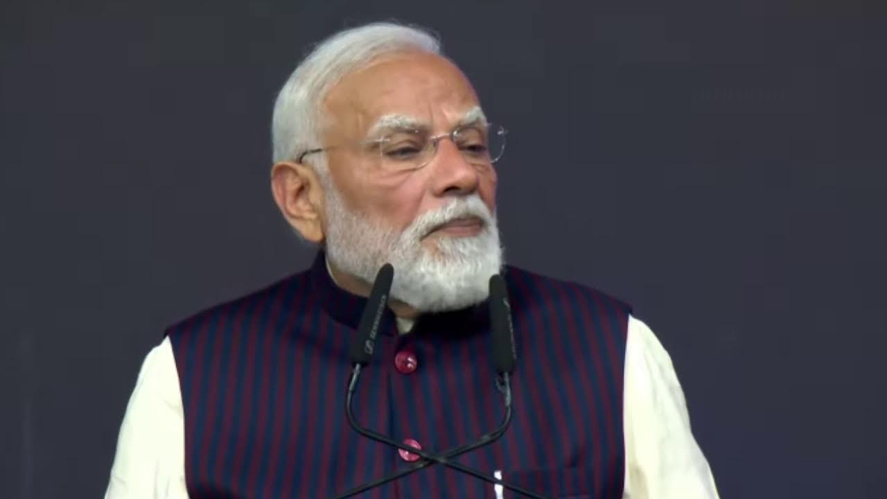 मा. प्रधानमंत्री श्री @NarendraModi जी द्वारा गुजरात में सेमीकंडक्टर विनिर्माण हब का उद्घाटन...