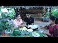 Countryside Life TV: Traditional cake in my country / How to make banana leaves cake