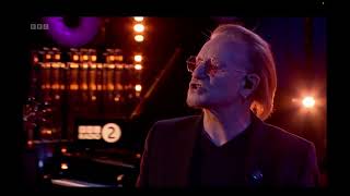 U2's Edge and Bono sing Vertigo with Orchestra