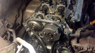 Replace the timing chain on the Nissan Tiida