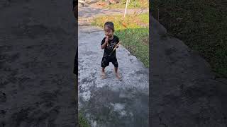 Khalif's little brother doesn't want to be left by Alfa