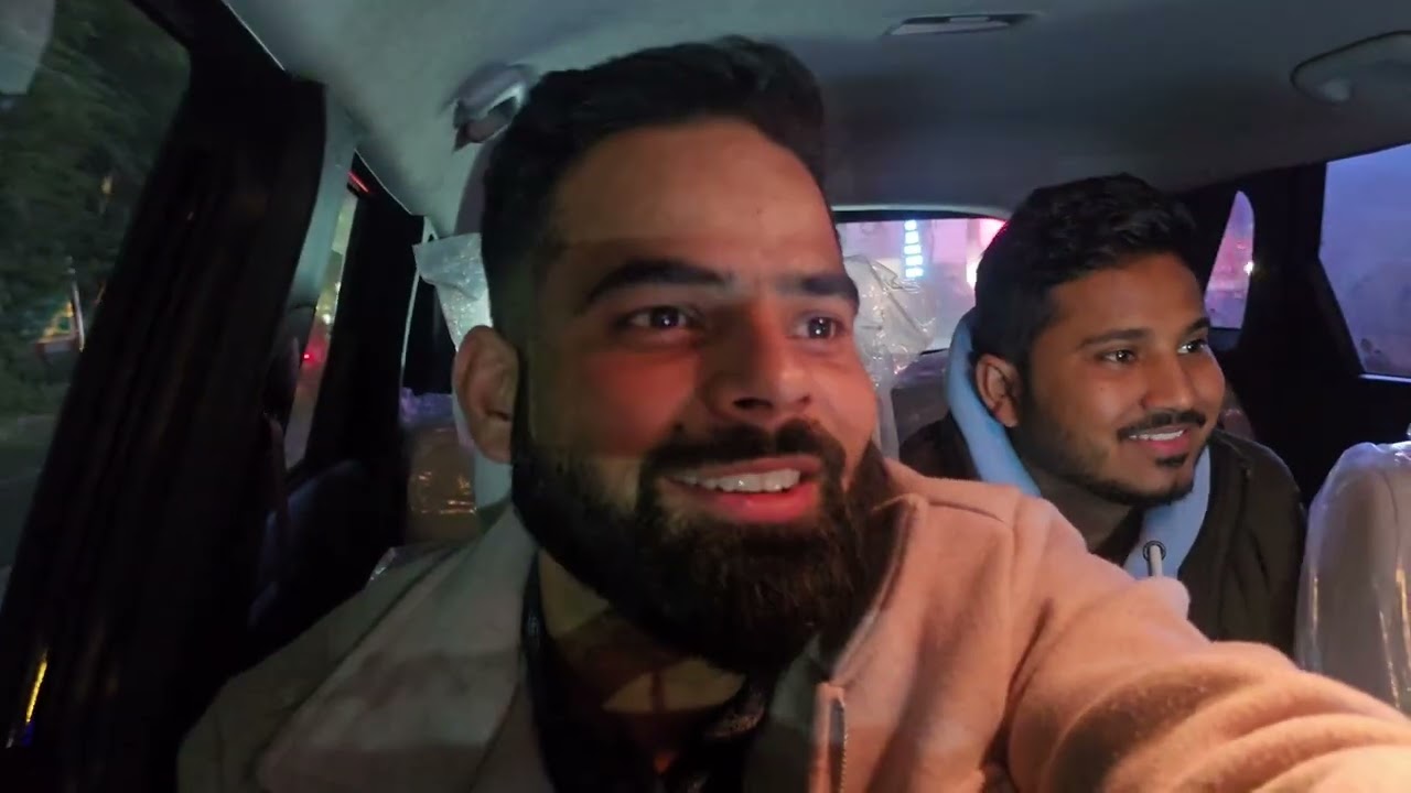 Office Ke Baad Hazratganj Trip 🚗 | New Hyundia  Venue Documents, Momos & Music Vibes 🎶OfficeVlog