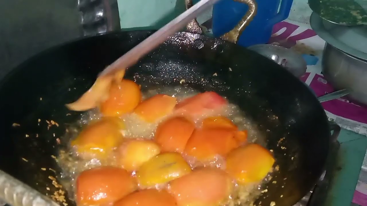 We are making chicken karhai