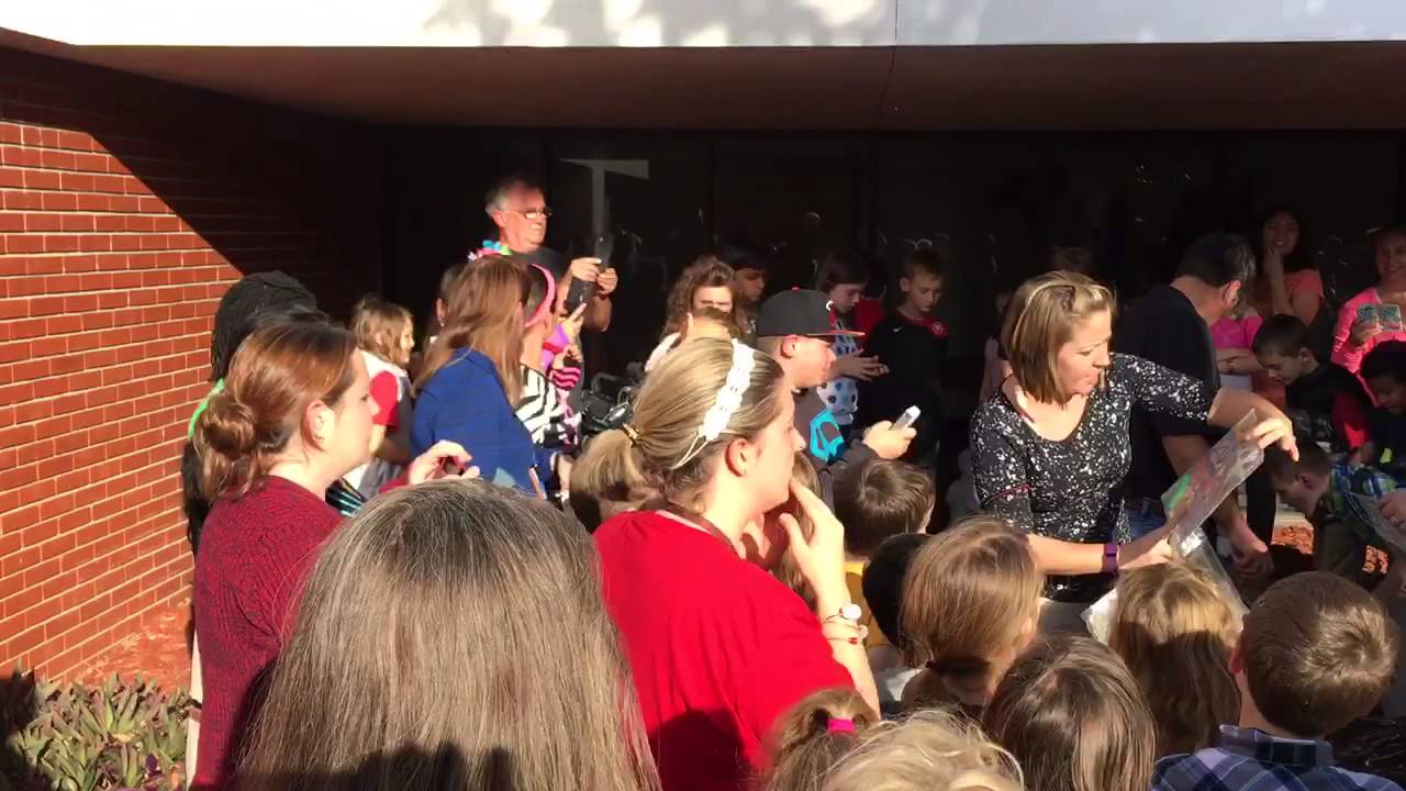 Scott Lake Elementary - Time Capsule Opening - iCitySpy - YouTube