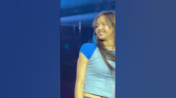 Thumbnail of Lisa's reaction when a blink gave lisa 'Yadom' at concert 😂👀  #Shorts #lisa #blink