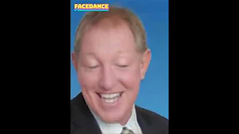 Nick Smith singing the 'Muffin Man' song 🎵