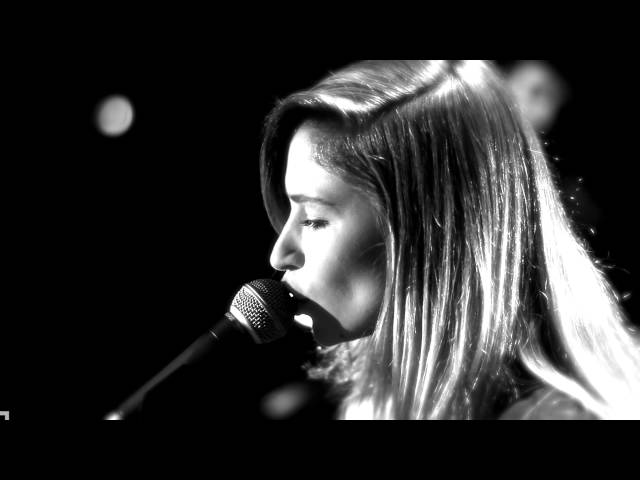 Claire Denamur - Rien de moi (live officiel)