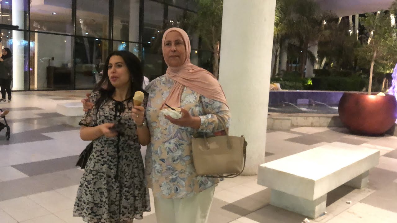 فطور قمقوم علي شرف محمد  دخلتكم معايا للكوجينة تسنيم شراتلي هدية عيد الامهات عشاء وقلاس في ازور