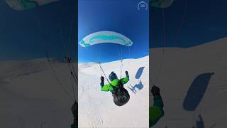Flying proximity with perfect shadow #parakite Flare Moustache² 15, TOW ~75kg, wind 9 - 14m/s