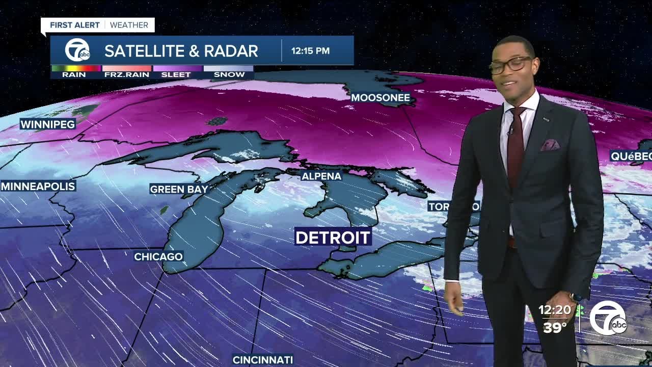 Metro Detroit Weather: Falling temps with snow showers - YouTube