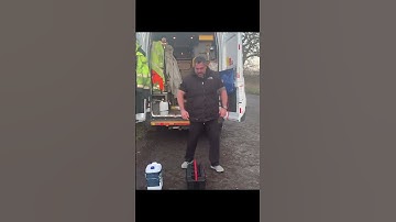 Lifting Items with Handles - Manual Handling