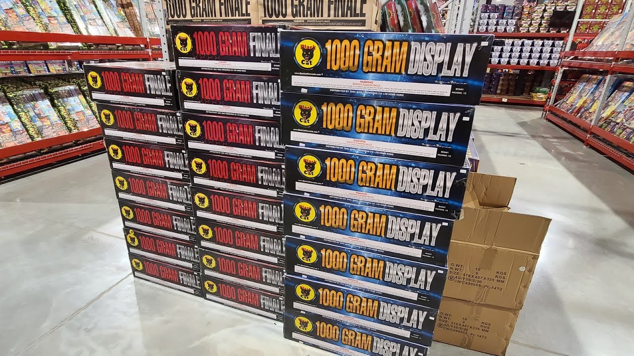 assortments-part-2-at-the-fireworks-superstore-in-hannibal-mo