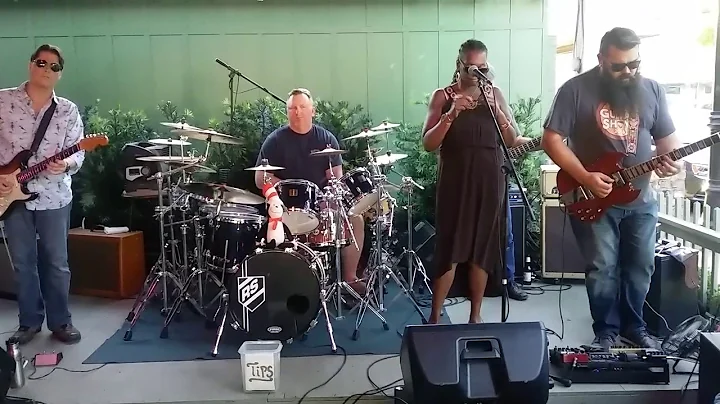 Sharlyon Jamming at Murky Waters with Steve Warren and Friends