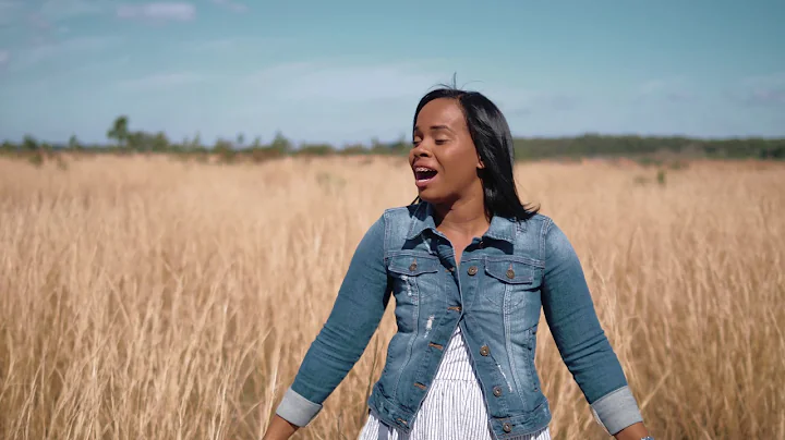 Forjada En EL Desierto (Video Oficial) - Zuleyka B...