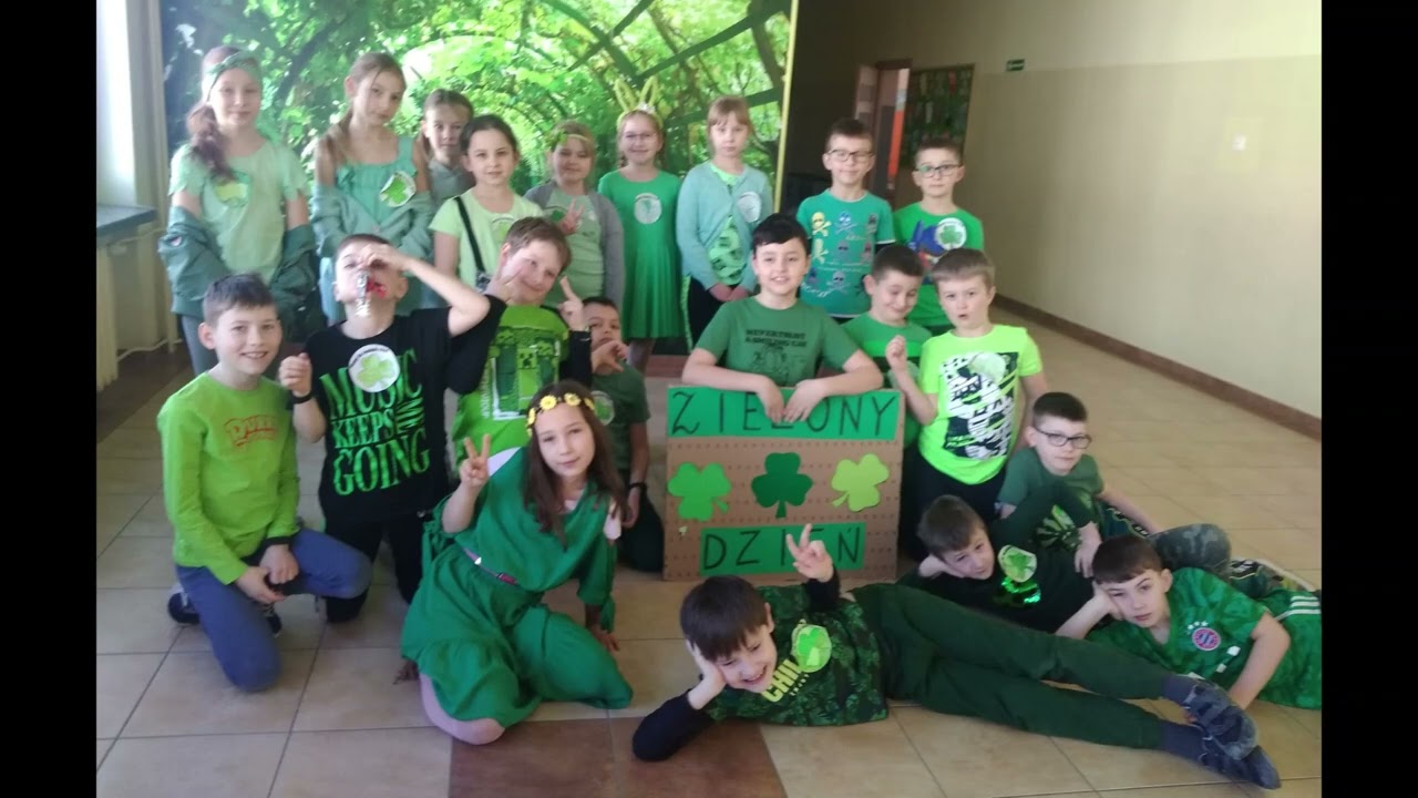 MR RABBIT SAVES EASTER