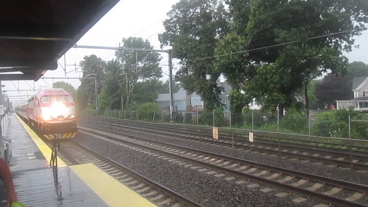 mbta-commuter-rail-train-chugging-into-attleboro-thursday-july-11