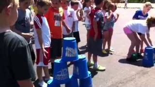 Stacking buckets