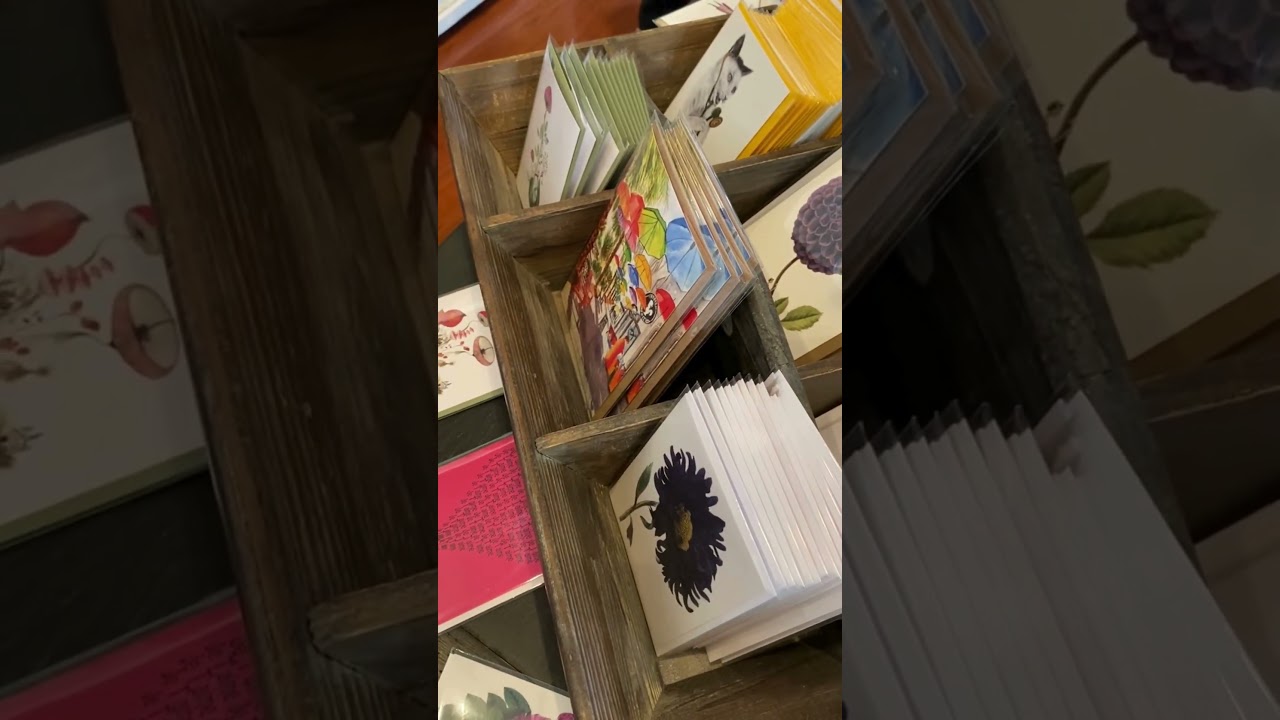 Fun items to shop for in French, part 2! 🦋 ✉️ 🇫🇷