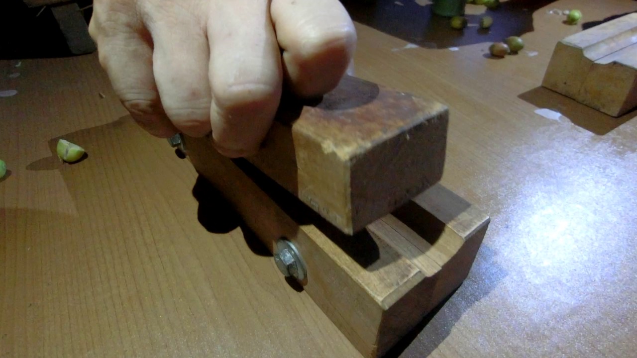 剝蓮子 Youtube 剝蓮子 Youtube