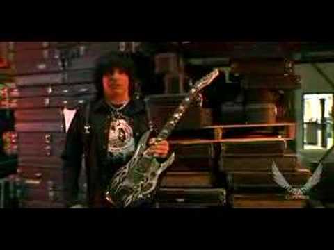 Michael Angelo Batio And His New DEAN GUITAR MAB1 Armorflame