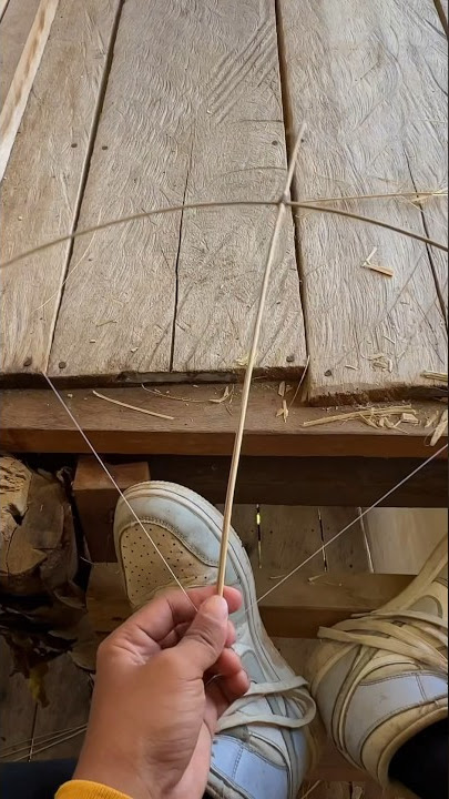 Make a kite with a really long tail in the tree house🤤 #555 #KOOKIKO