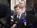 Nicusor Dan, huiduit de locuitorii din Galați când a mers la blocul lovit de dronă: „Demisia”