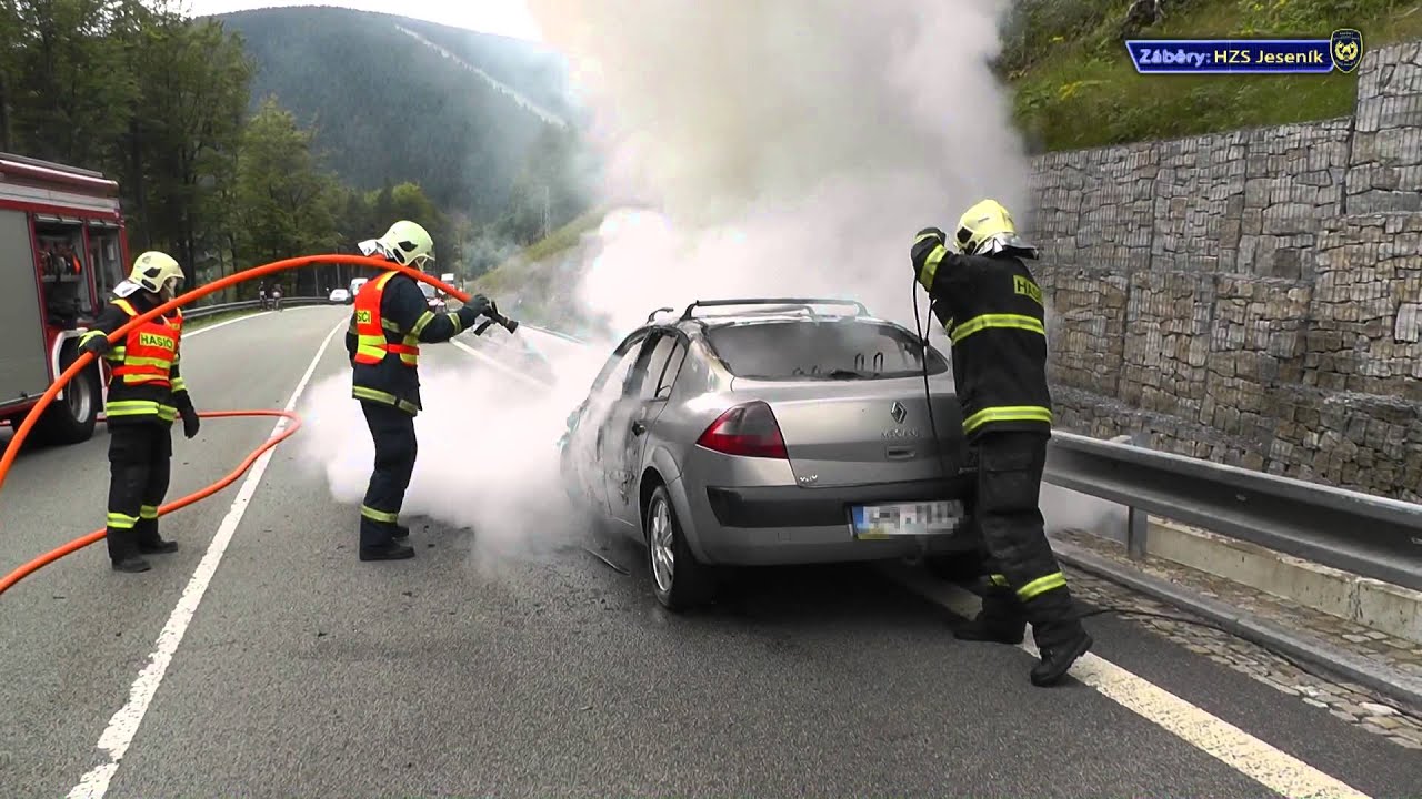 2012-08-09 Zásah - Požár osobního automobilu - Červenohorské sedlo