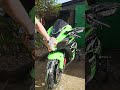 no trending audio just some chill bike cleaning with @Tru-Tension Moto 🫧#bike #cleaning #asmr #zx10
