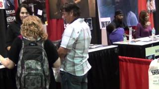 Comic Con 2011 Chicago Show Walk Around