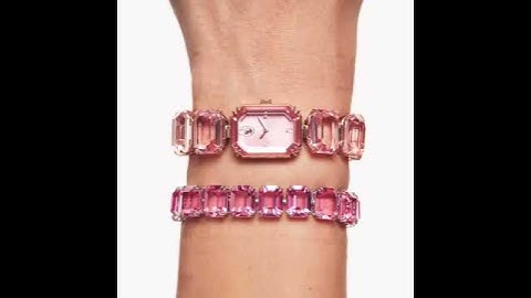 Swarovski | "Nhuộm hồng" thị giác bằng pha lê