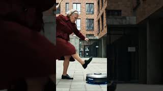 Бабушка и робот пылесос  #ии #funny #рек
