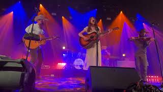 Shane Smith & The Saints | Born & Raised Feat. Molly Tuttle | LIVE At The Ryman