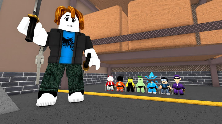 Tiny Hide and Seek in Murder Mystery 2!
