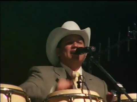 Cardenales De Nuevo León - Esa Chica Baila (En Vivo - Mexico / 2005)
