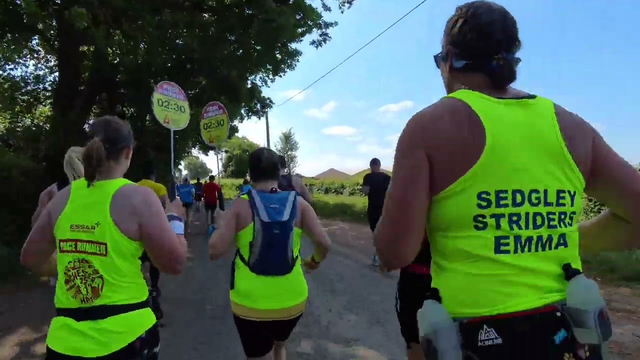 Running with 2hr 30mins pacers Chester Half Marathon 18.05.25