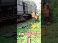 क्या बोल रहा🛤🚂#train #easternrailways #railway #shortvideo