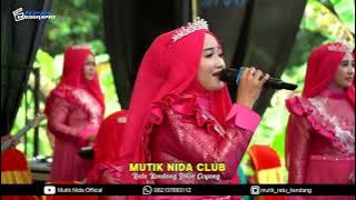 LAGU KESUKAAN IBU IBU - SAJADAH MERAH VC FELLA DIAN - MUTIK NIDA CLUB LIVE GROBOGAN