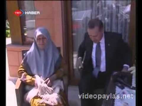 Başbakan Recep Tayyip Erdoğan annesine yazdığı şiir