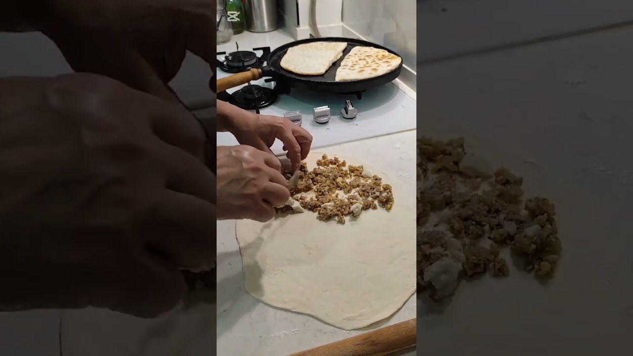 kıymalı katmer#pratiktarifler #yemektarifleri#enfesyemektarifi #pratiktatlitarifleri#sebzeyemekleri kıymalı katmer#pratiktarifler #yemektarifleri#enfesyemektarifi #pratiktatlitarifleri#sebzeyemekleri