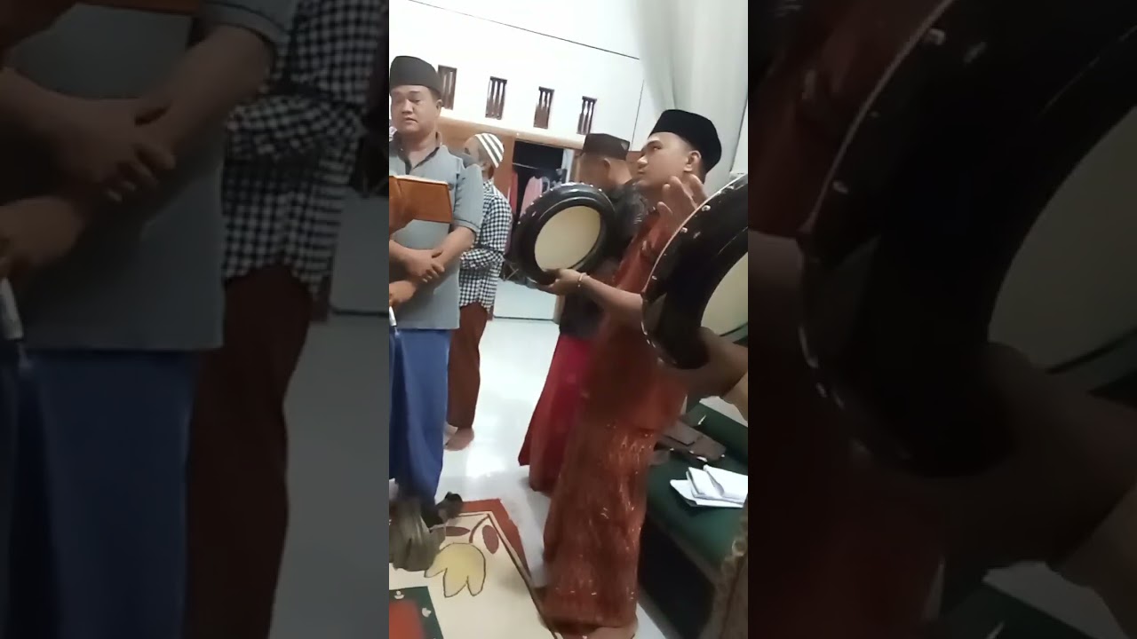 ,@ Hadroh aljiduri@ mahallul qiyam.