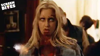 The Zombies Break Into The Pub | Shaun of the Dead (2004) | Screen Bites