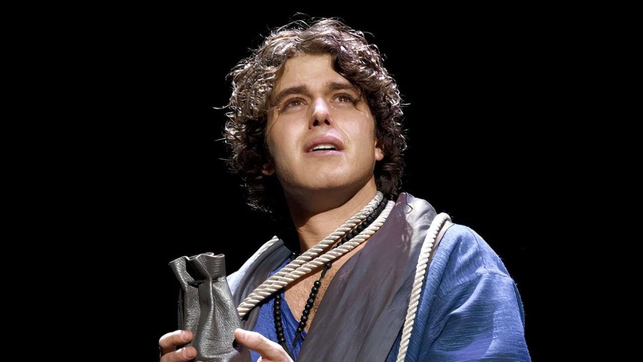 Кто лучше всех исполнил кульминацию песни «Heaven On Their Minds»?