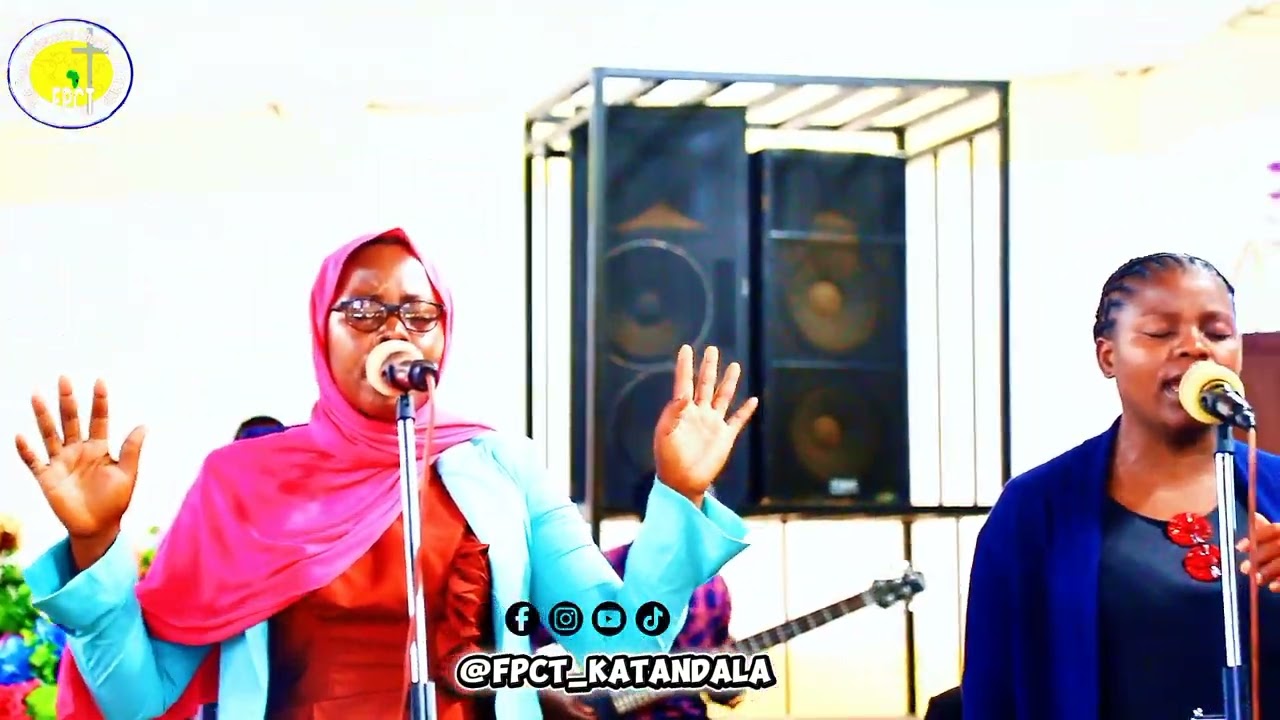 NIKUFANINISHEE - PREUSE AND WORSHIP TEAM