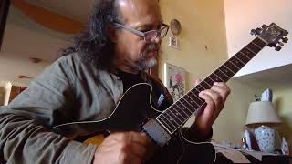 Triadi nella massima estensione consentita dalla chitarra.
